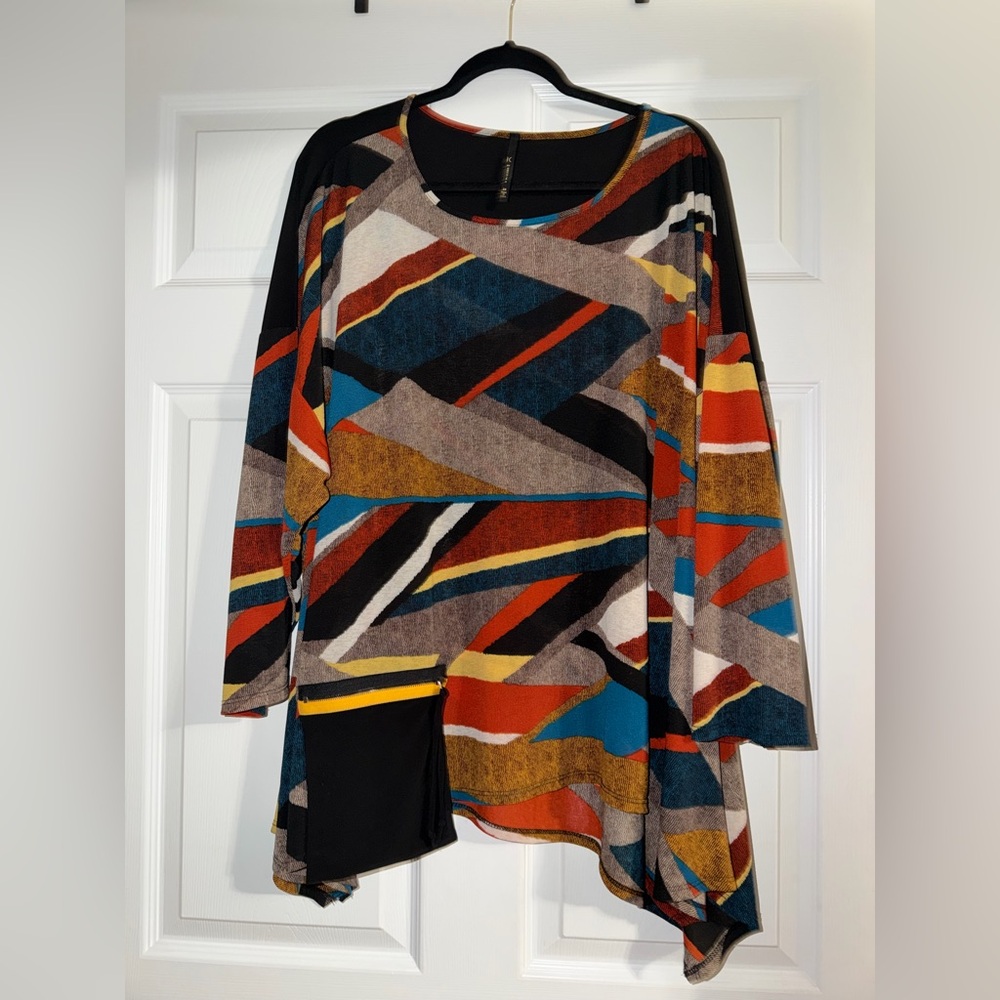 Colorful Geometric Patterned Top